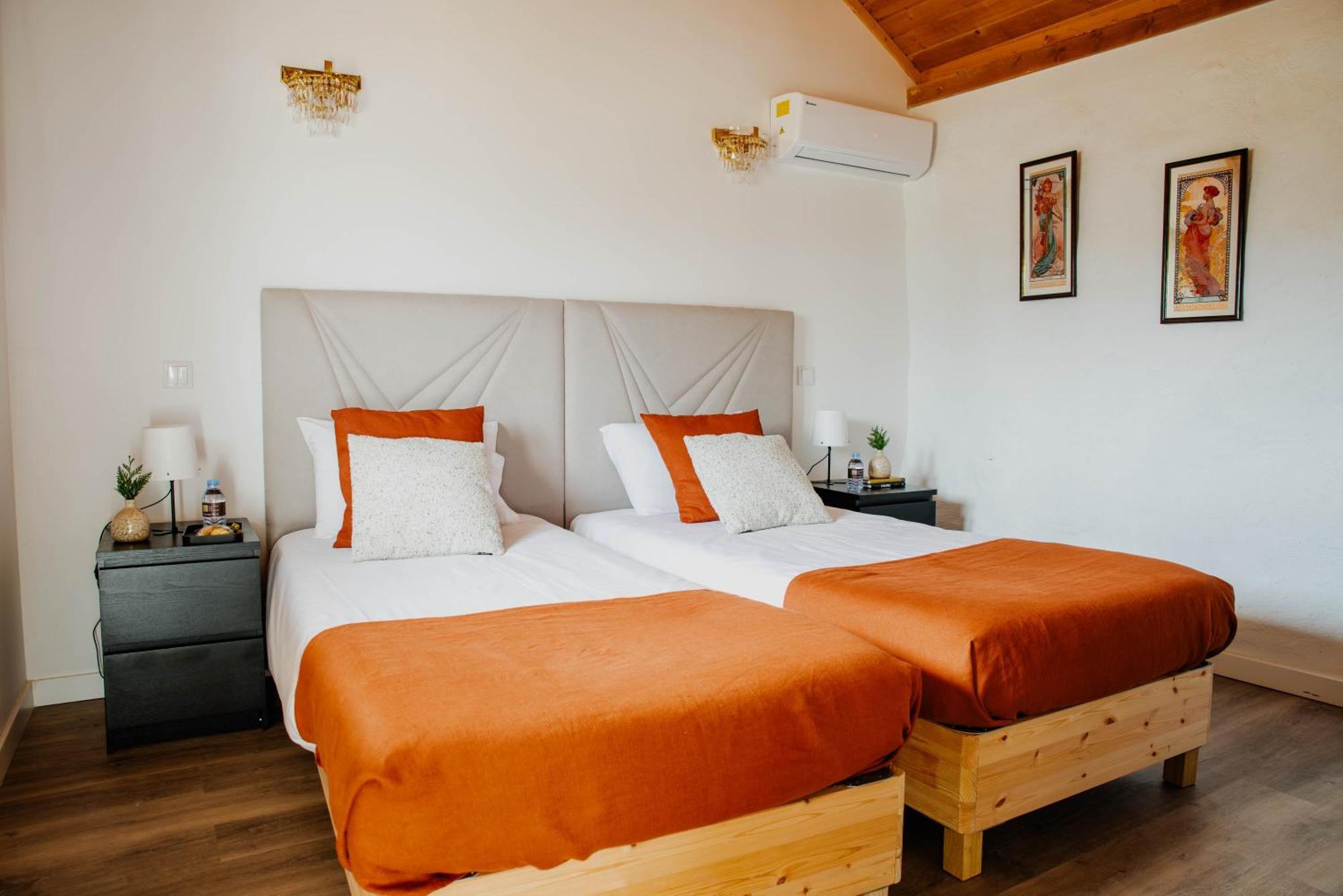 Casas Do Souto Guest House โลซาดา ภายนอก รูปภาพ