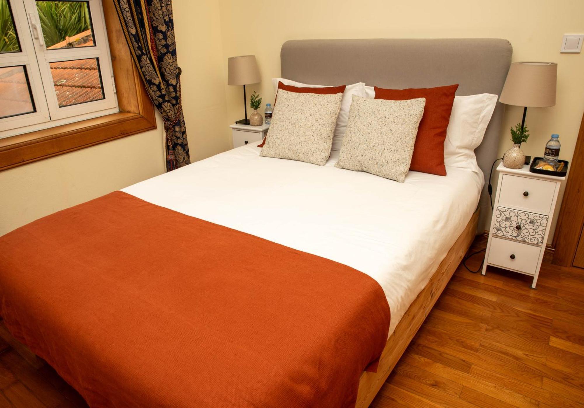 Casas Do Souto Guest House โลซาดา ภายนอก รูปภาพ