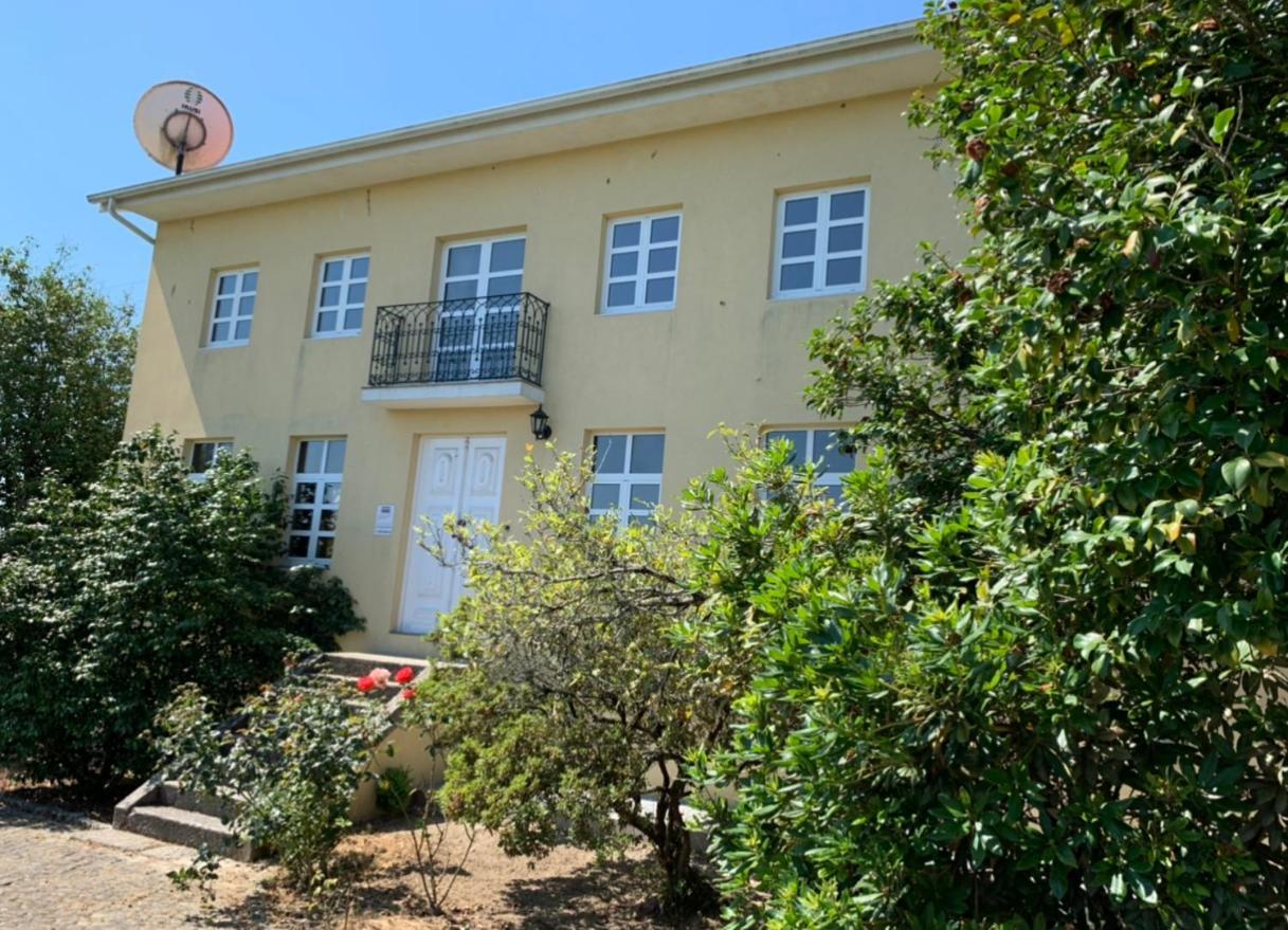 Casas Do Souto Guest House โลซาดา ภายนอก รูปภาพ